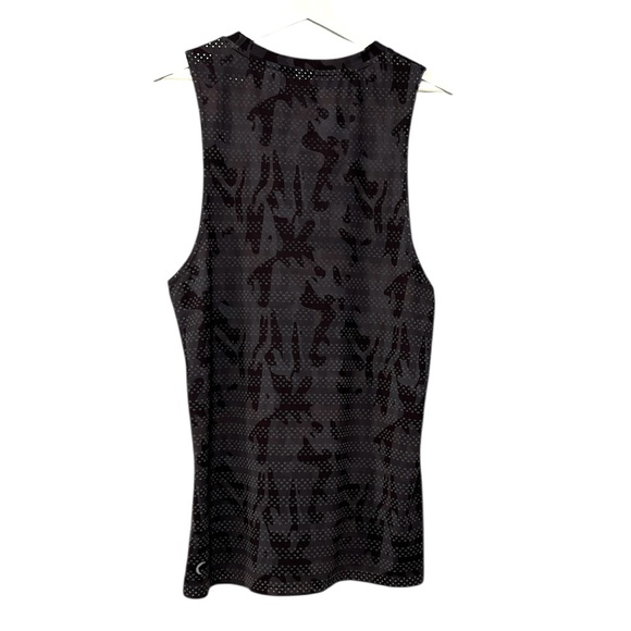 ZYIA Active Camo Chill Tank Top - Picture 2 of 6
